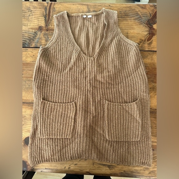 Anthropologie Moth Shaker Stitch Teddy Brown Sweater Vest Jumper - Picture 2 of 8